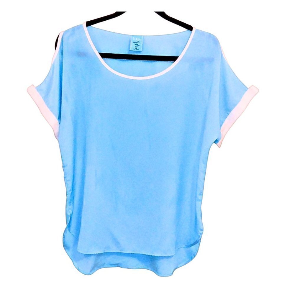 H.I.P. COLLECTIONS BLUE & WHITE HIGH LOW SHORT SLEEVE BLOUSE WITH COLD SHOULDER